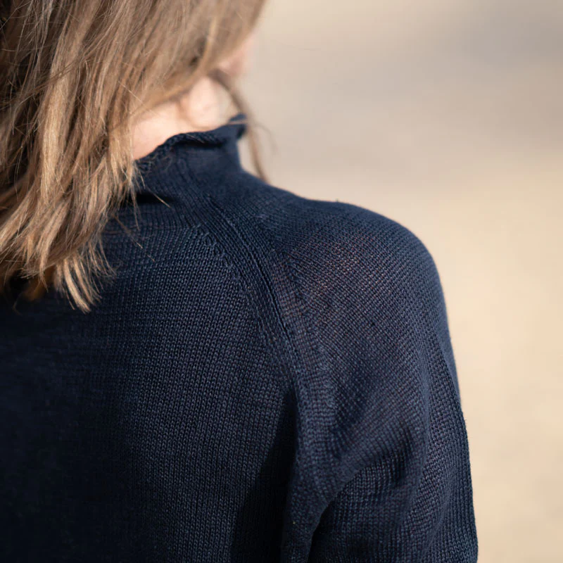 COLLEN & CLARE Dion Linen Easy Knit in Navy - Image 4
