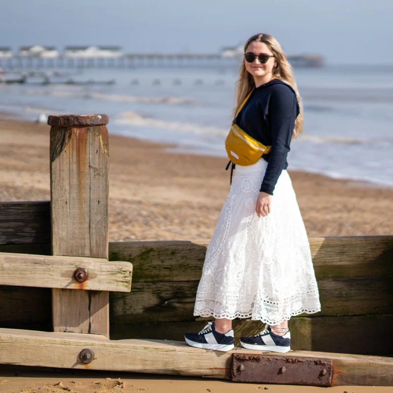 COLLEN & CLARE Fleur 100% Cashmere Hoodie in Navy Marl - Image 6